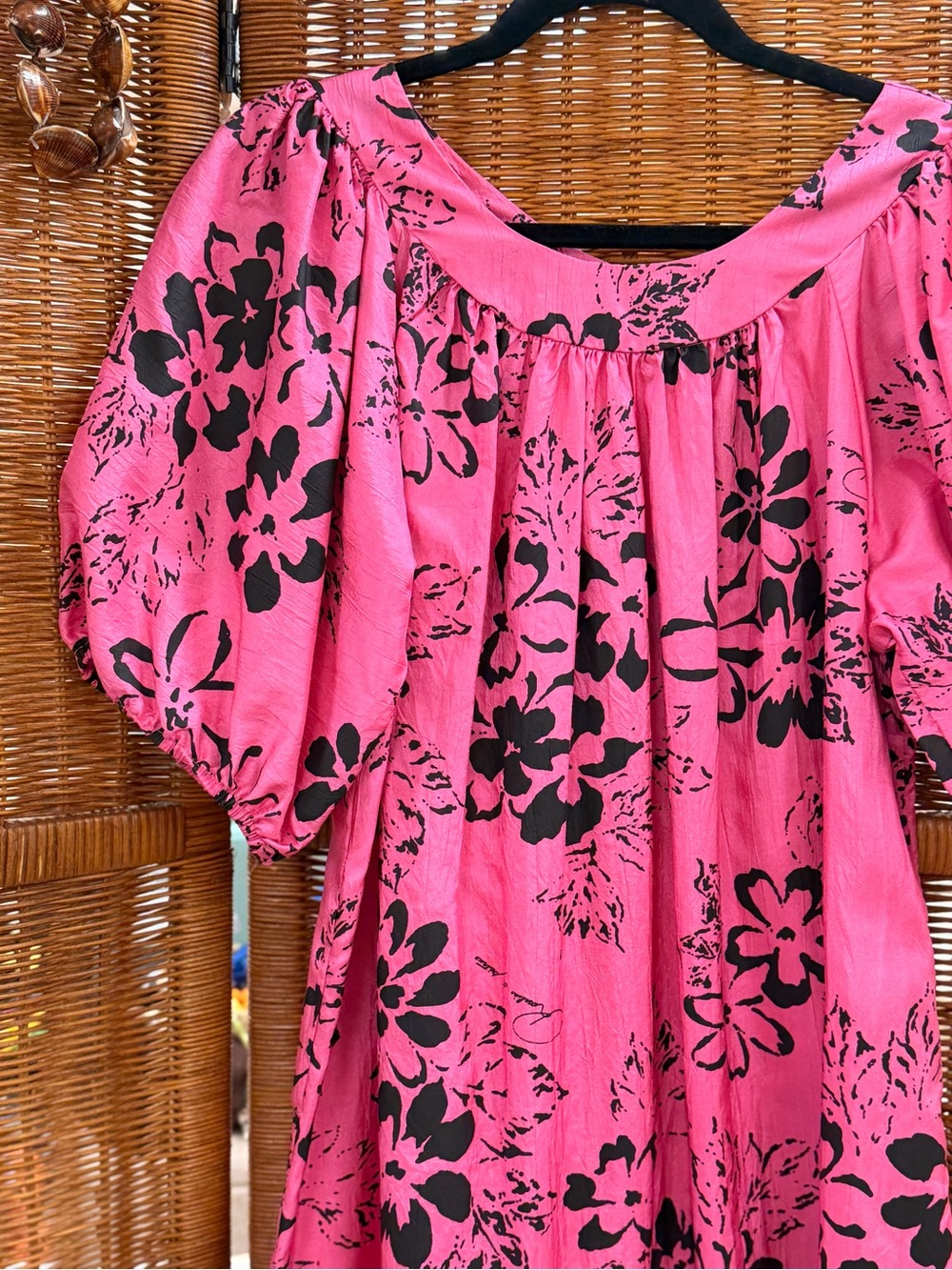Vintage Pink Floral Puff-Sleeve Dress